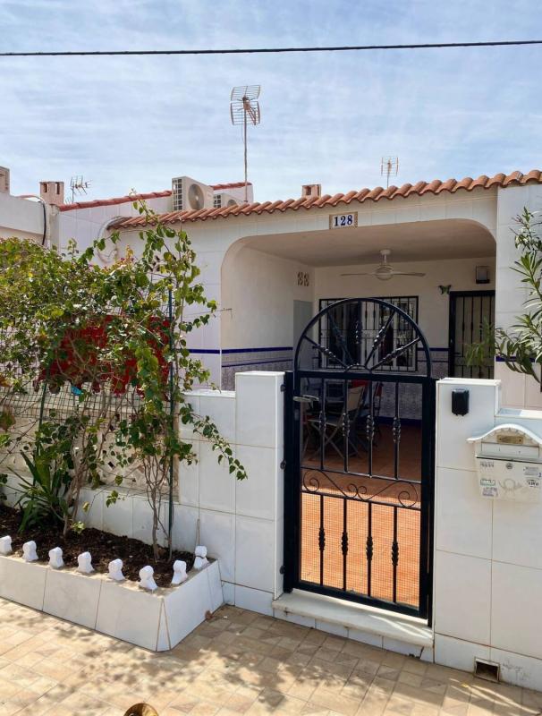 Properties for sale and rent in Spain photo 2