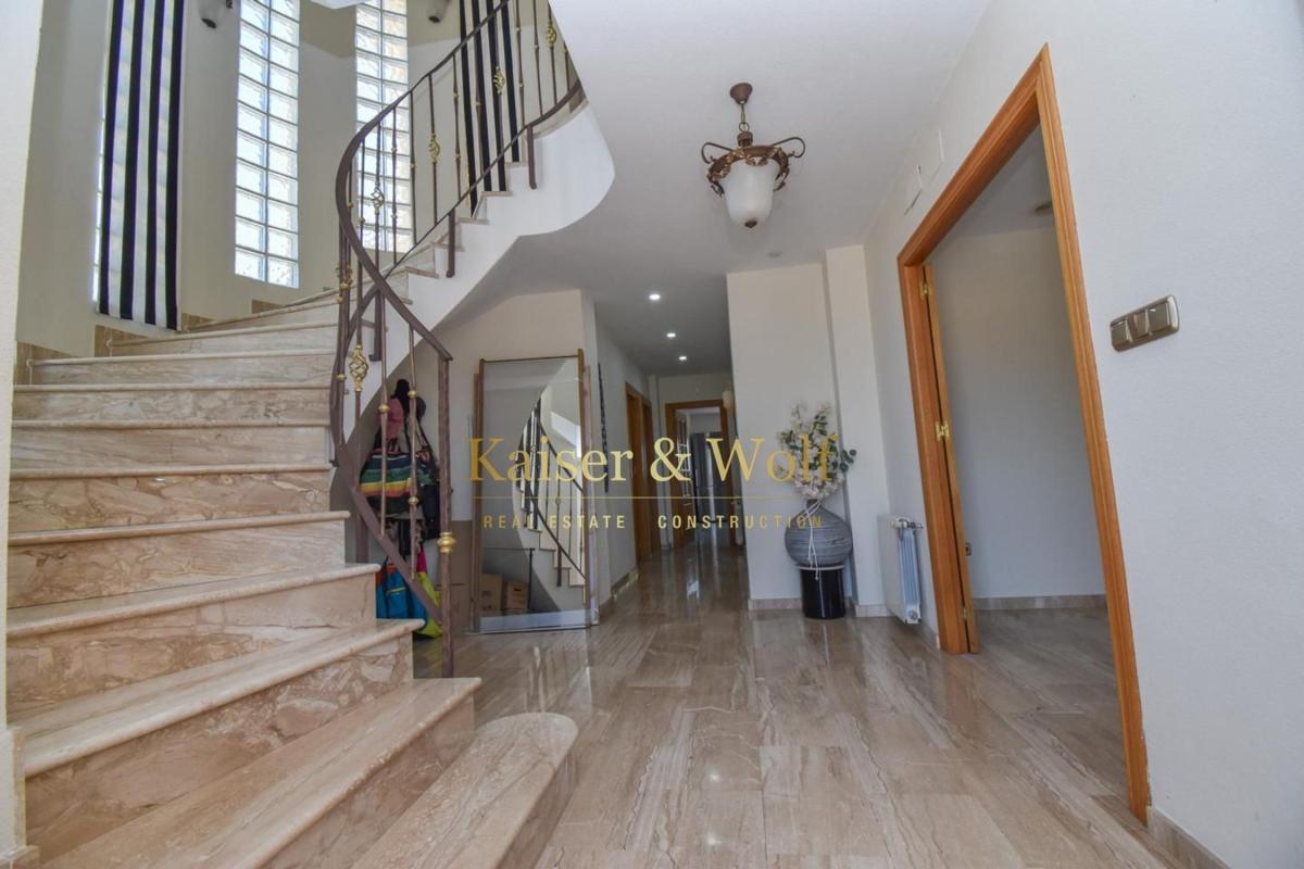 Недвижимость на продажу и в аренду в Испании photo 5