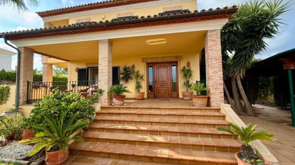Independent chalet for sale in Casa o chalet en La Pedrera-Vessanes, Denia, Denia
thumbnail 3