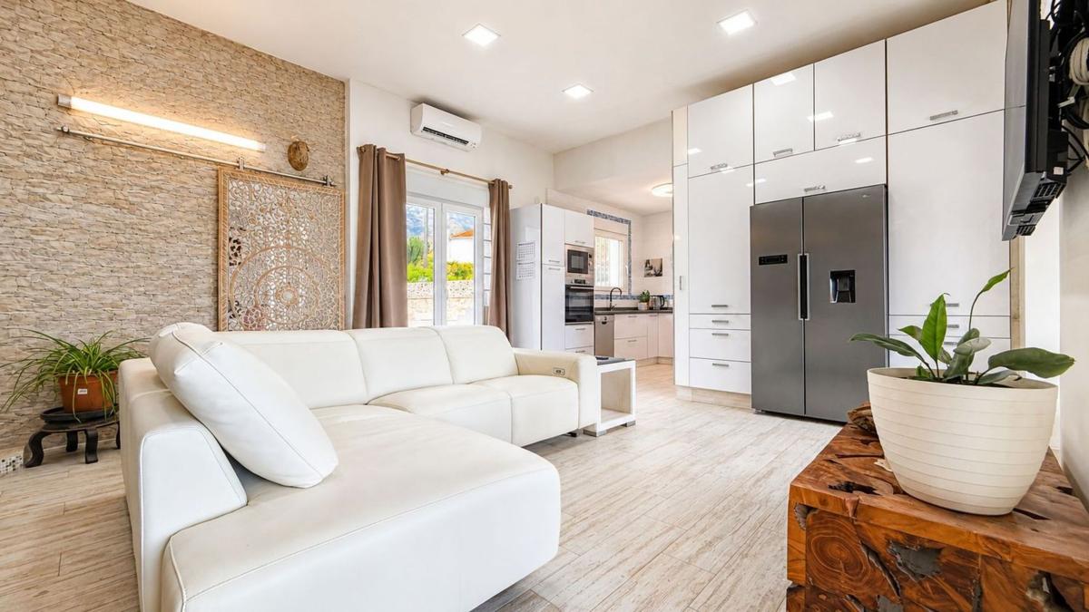 Properties for sale and rent in Spain photo 5