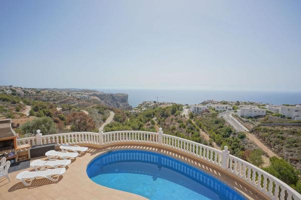 Частный шале на продаже в  Casa o chalet en Cumbre del Sol, Benitachell, Бенитачель photo 4