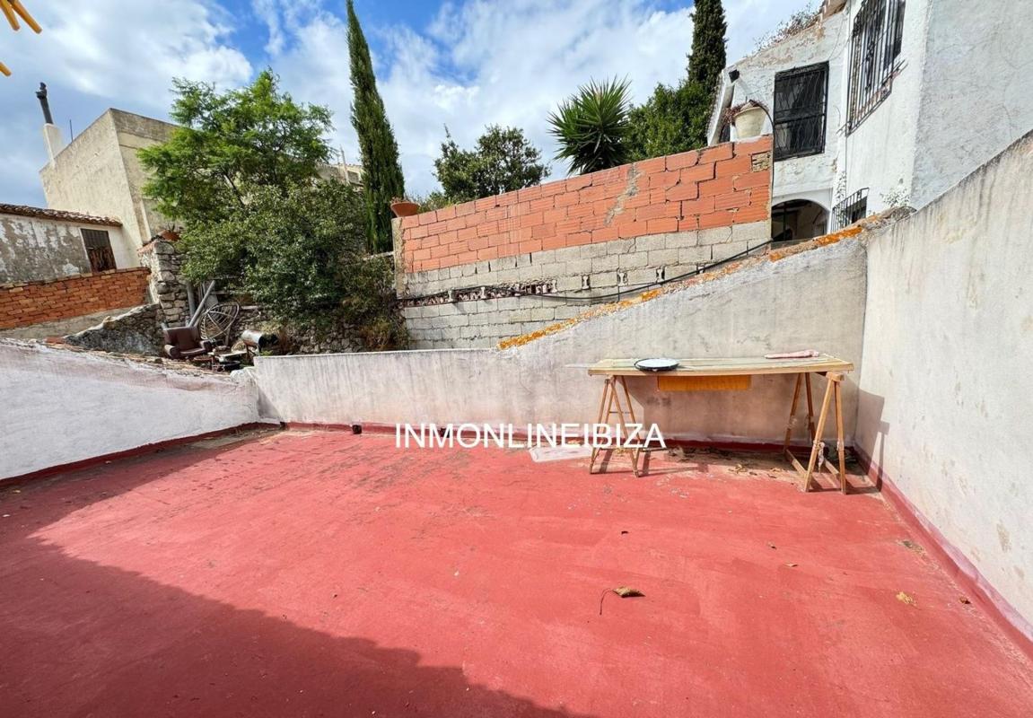 Properties for sale and rent in Spain photo 2