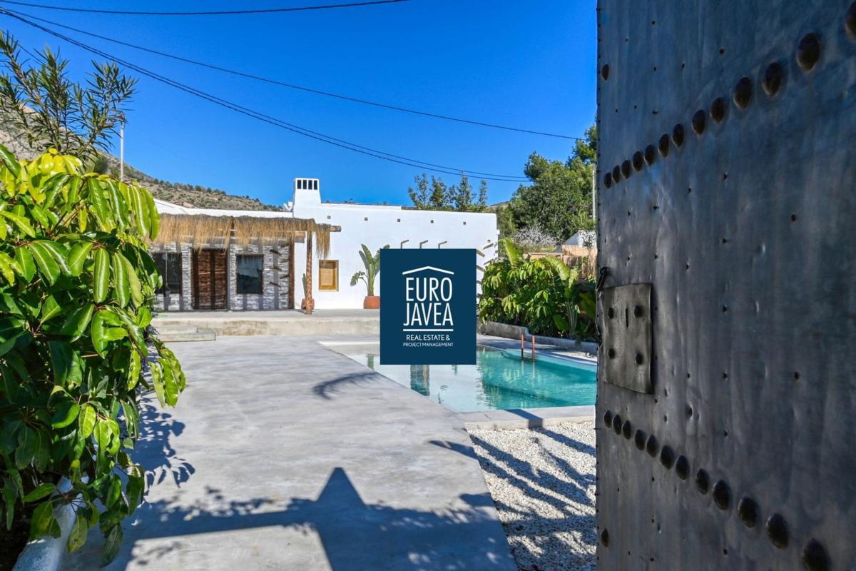 Propiedades en venta y alquiler en España photo 1
