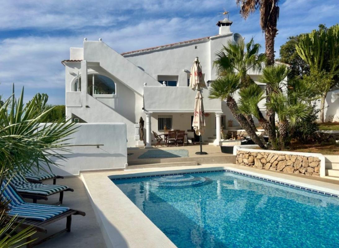 Properties for sale and rent in Spain photo 5