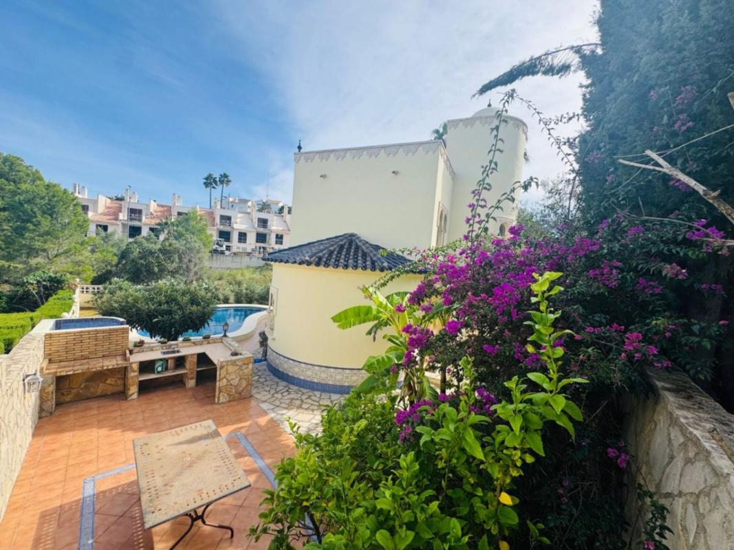 Properties for sale and rent in Spain photo 3