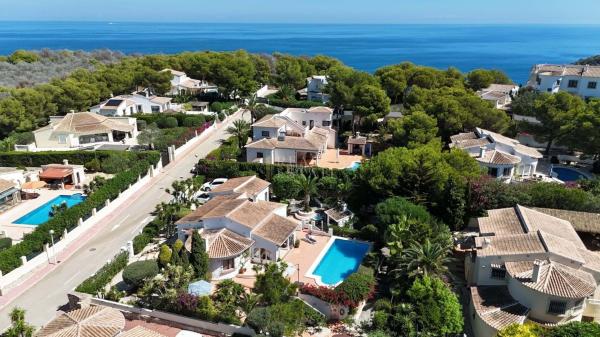 Independent chalet for sale in Casa o chalet en Portichol - Balcón al Mar, Jávea/Xàbia, Jávea/Xàbia
thumbnail 2