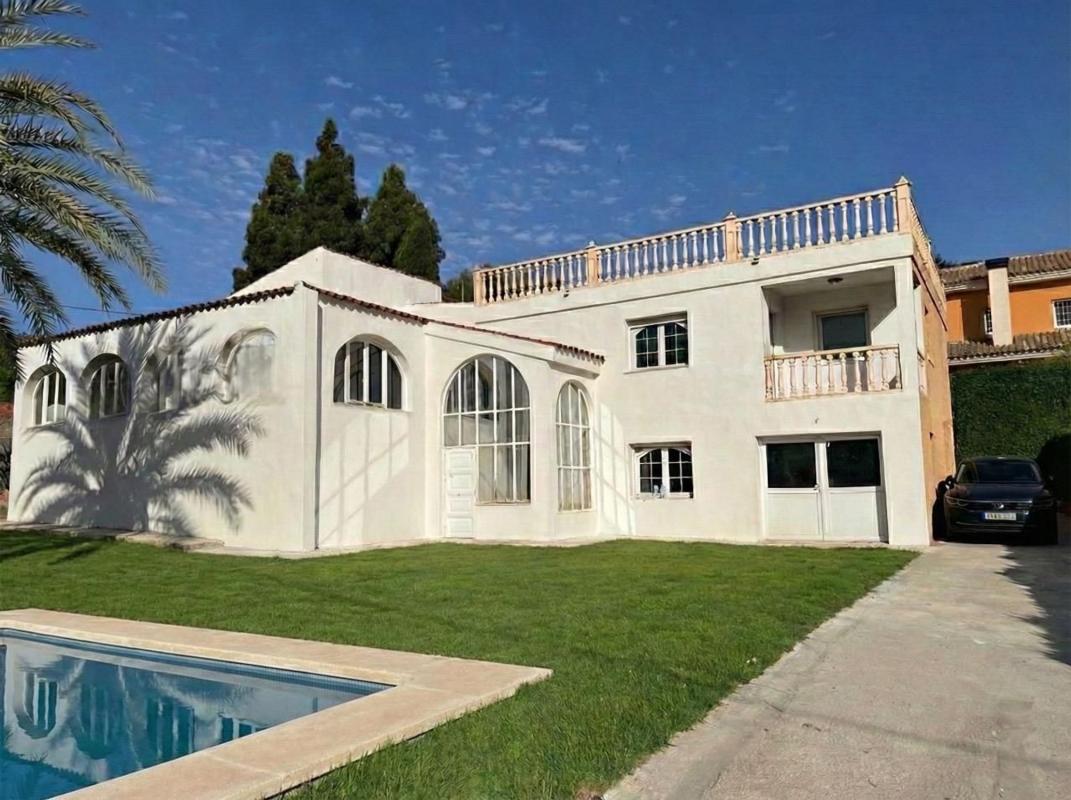 Properties for sale and rent in Spain photo 1