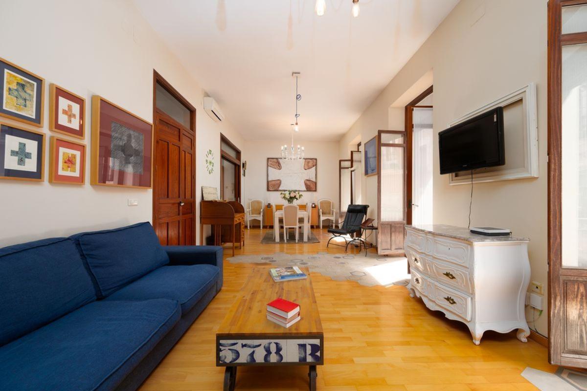 Продажа квартиры на Piso en Calle San Francisco, Centro Tradicional, Alicante / Alacant, Аликанте / Алакант
 photo 2