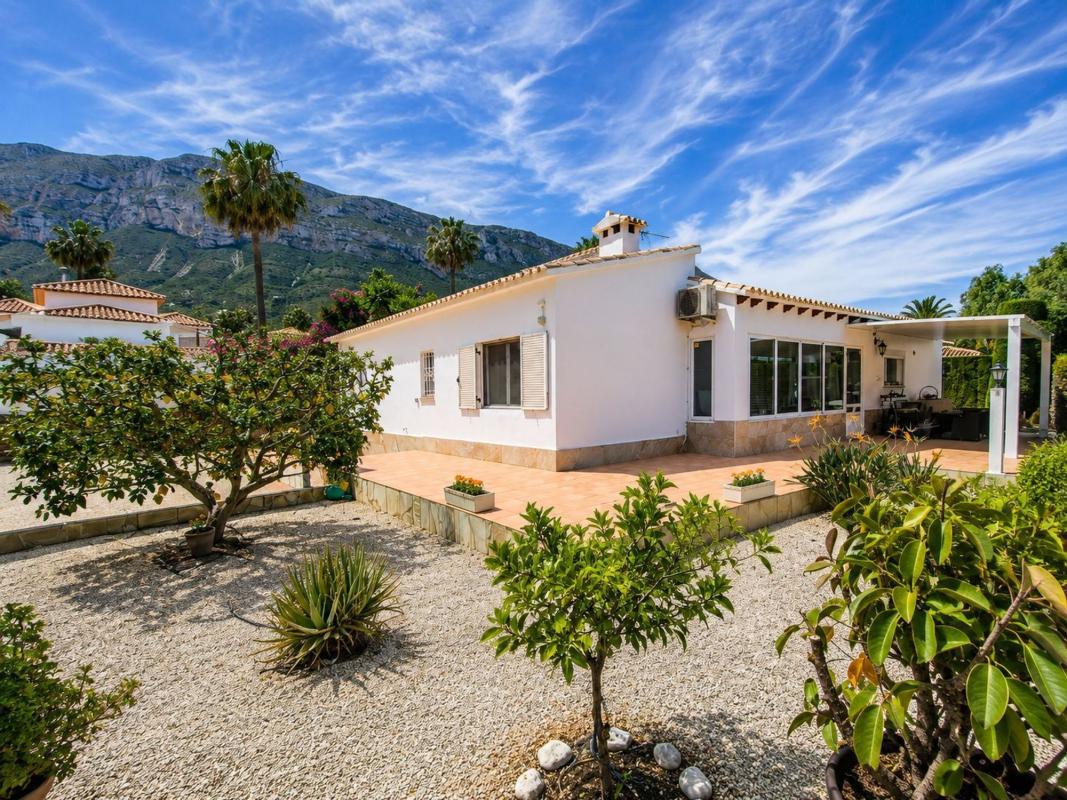 Sale of independent chalet in Casa o chalet en El Montgó, Denia, Denia
 photo 3
