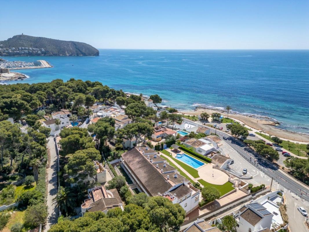 Продажа квартиры на Piso en Carretera Moraira a Calpe, Casco Urbano, Moraira, Морайра
photo 1