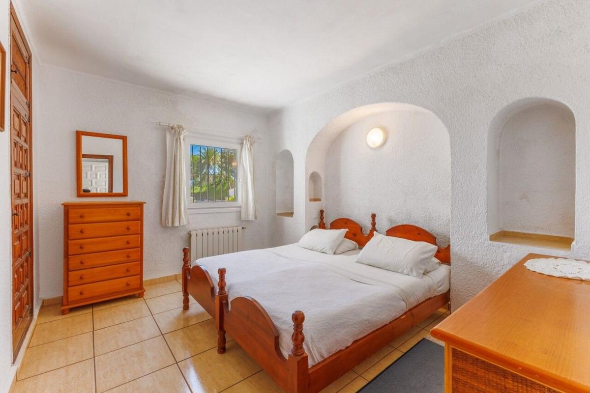 Properties for sale and rent in Spain photo 5