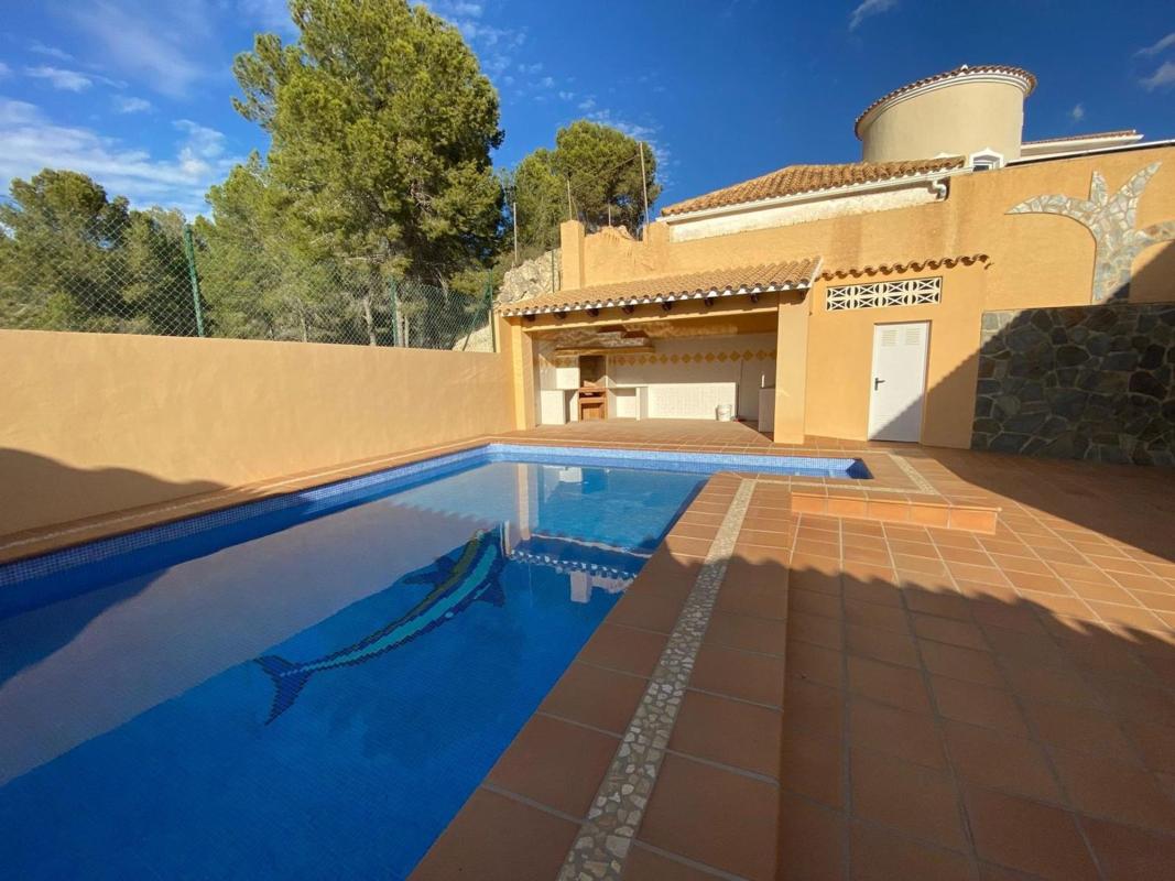 Properties for sale and rent in Spain photo 2