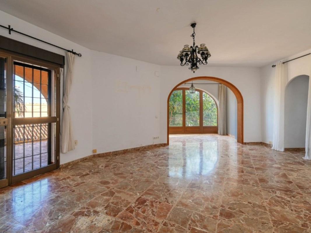 Properties for sale and rent in Spain photo 2