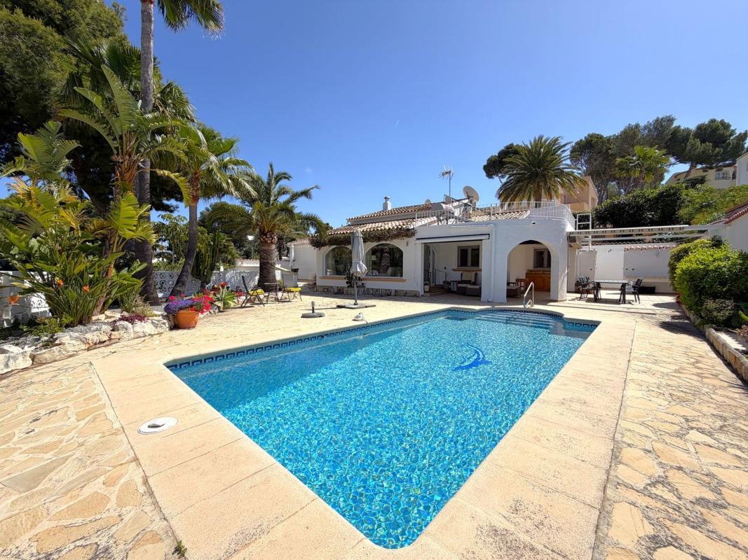 Properties for sale and rent in Spain photo 2