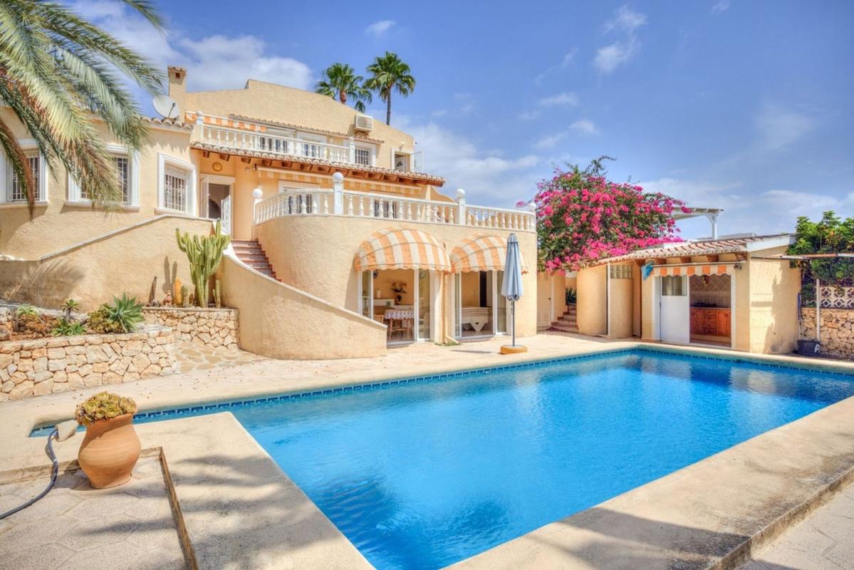 Sprzedaż niezależnego domku jednorodzinnego w Casa o chalet en Cala Advocat - Baladrar, Benissa, Benissa photo 2