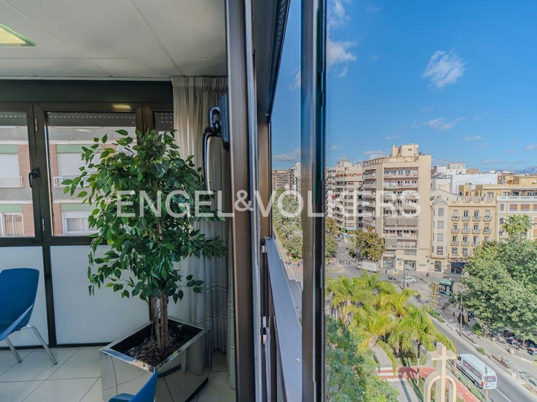Sale of apartment in Piso en Avenida del Doctor Gadea, 27, Ensanche-Diputación, Alicante / Alacant, Alicante
 photo 4