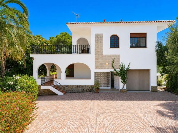 Chalet wolnostojący na sprzedaż w Casa o chalet en Les Rotes/Las Rotas, Denia, Dénia photo 1