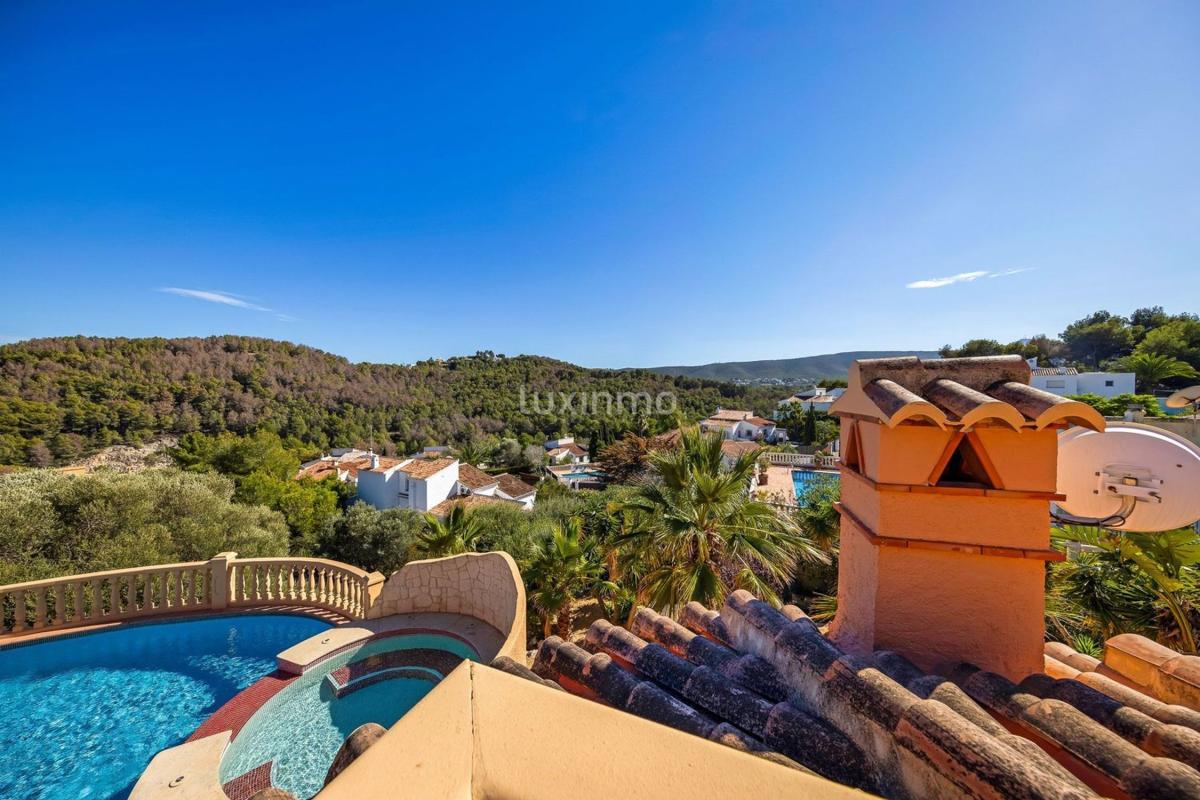 Properties for sale and rent in Spain photo 2
