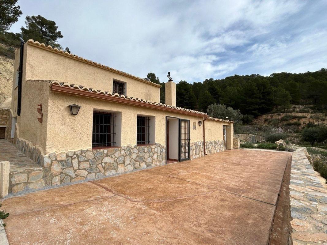 Propiedades en venta y alquiler en España photo 3