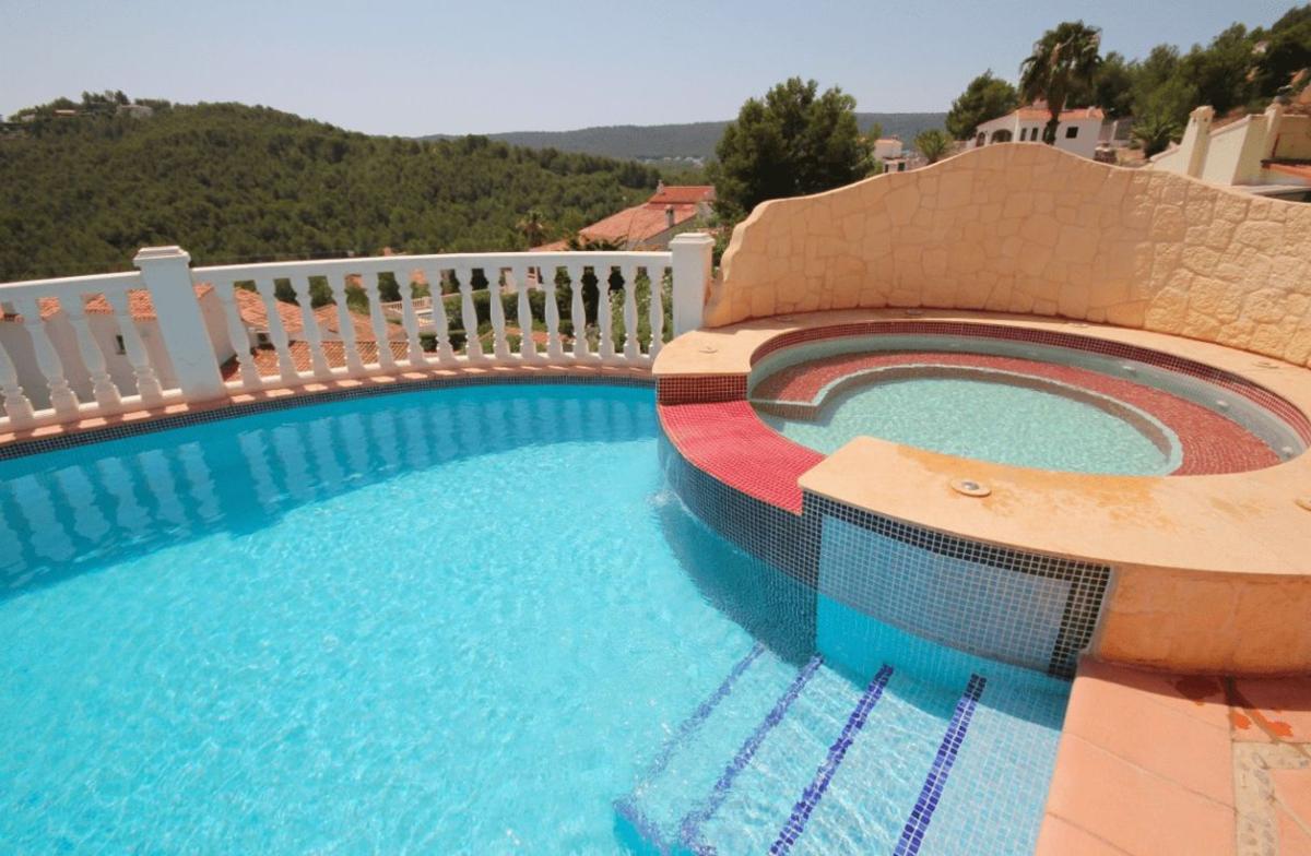 Продажа отдельного шале в  Casa o chalet en Sol de Este - Puerta Fenicia, Jávea/Xàbia, Хавья/Хабия photo 4