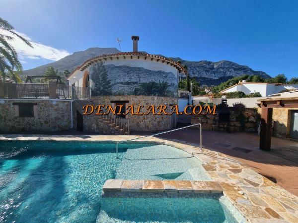 Chalet wolnostojący na sprzedaż w  Casa o chalet en El Montgó, Denia, Dénia photo 2