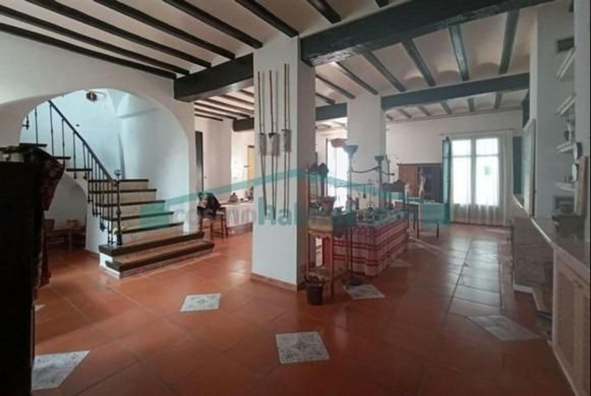 Propiedades en venta y alquiler en España photo 1