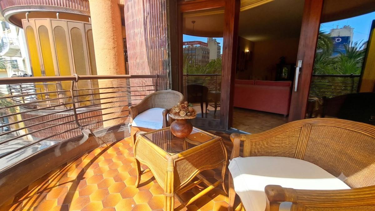 Продажа квартиры на Piso en Luceros De Los, 12, Ensanche-Diputación, Alicante / Alacant, Аликанте / Алакант
 photo 2
