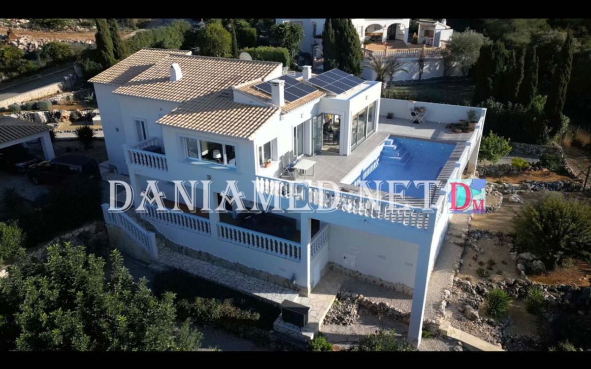 Propiedades en venta y alquiler en España photo 2