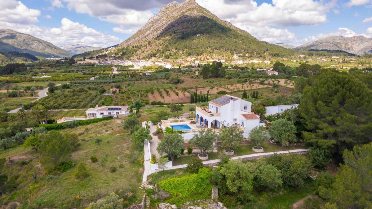 Sale of rural property in Finca rústica en Murla , Murla photo 1