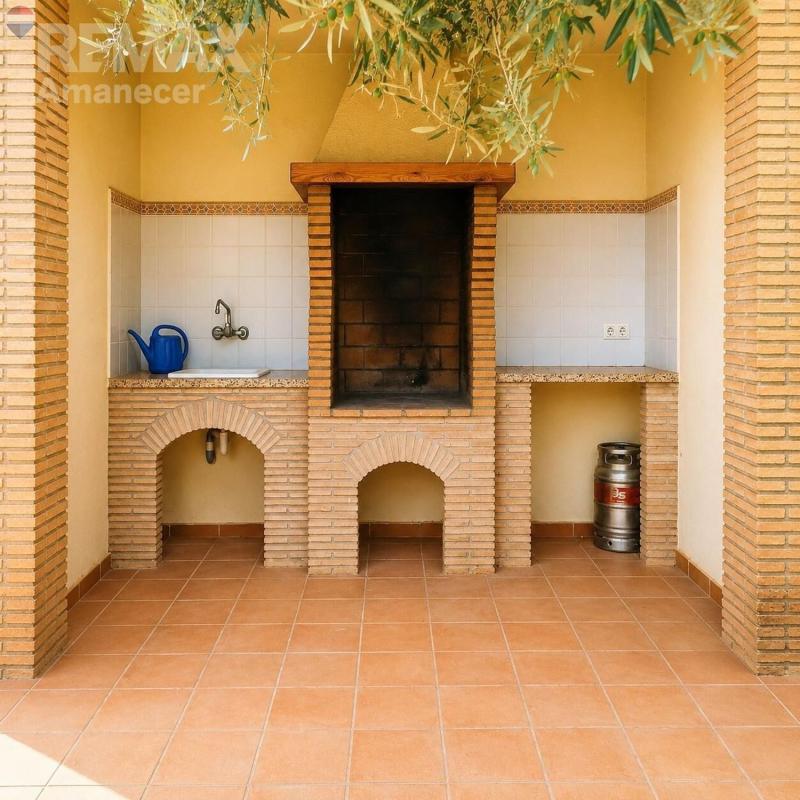 Properties for sale and rent in Spain photo 5
