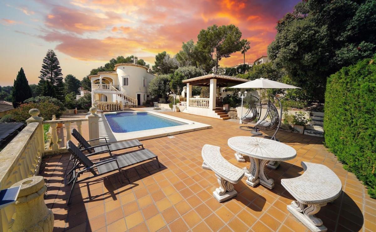 Properties for sale and rent in Spain photo 1