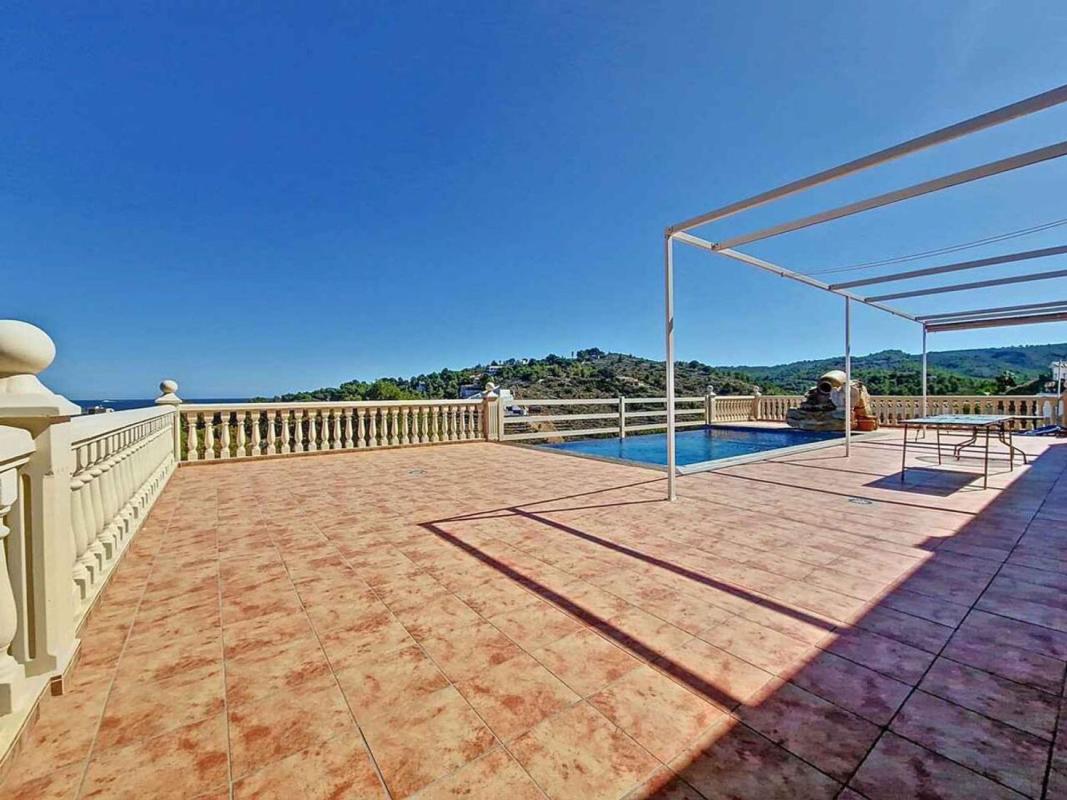 Properties for sale and rent in Spain photo 5