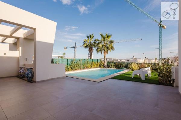 Частный шале на продаже в  Casa o chalet en Algorfa, Алгорфа photo 4