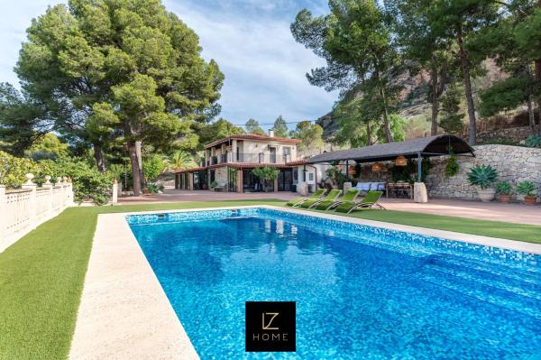 Casa o chalet independiente en Calle Peña del Sol, Campo Alto, Elda photo 1