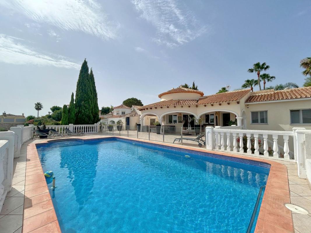 Properties for sale and rent in Spain photo 4