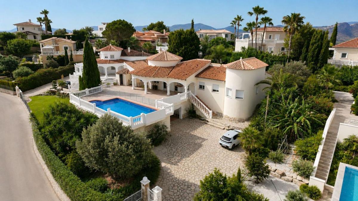 Properties for sale and rent in Spain photo 3