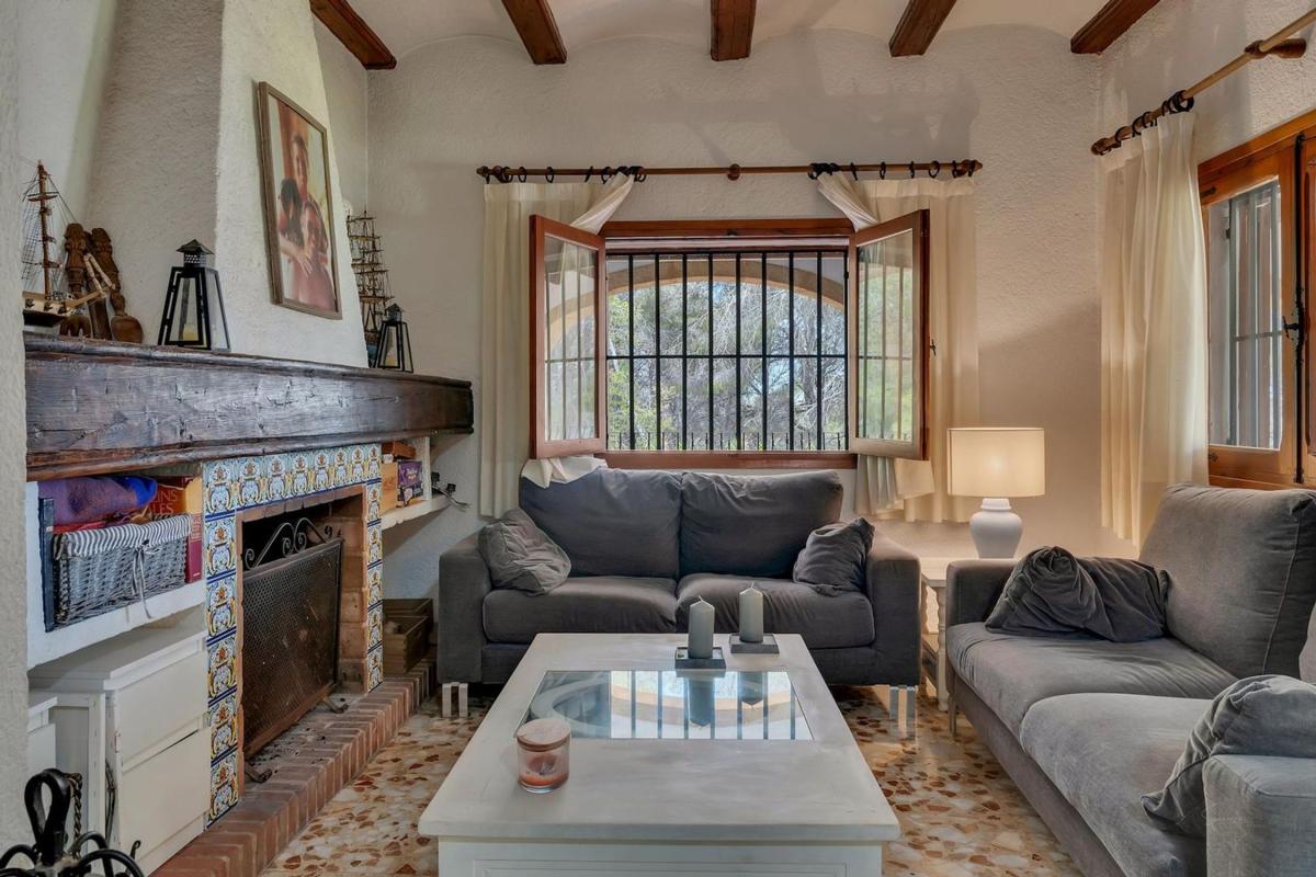 Properties for sale and rent in Spain photo 4