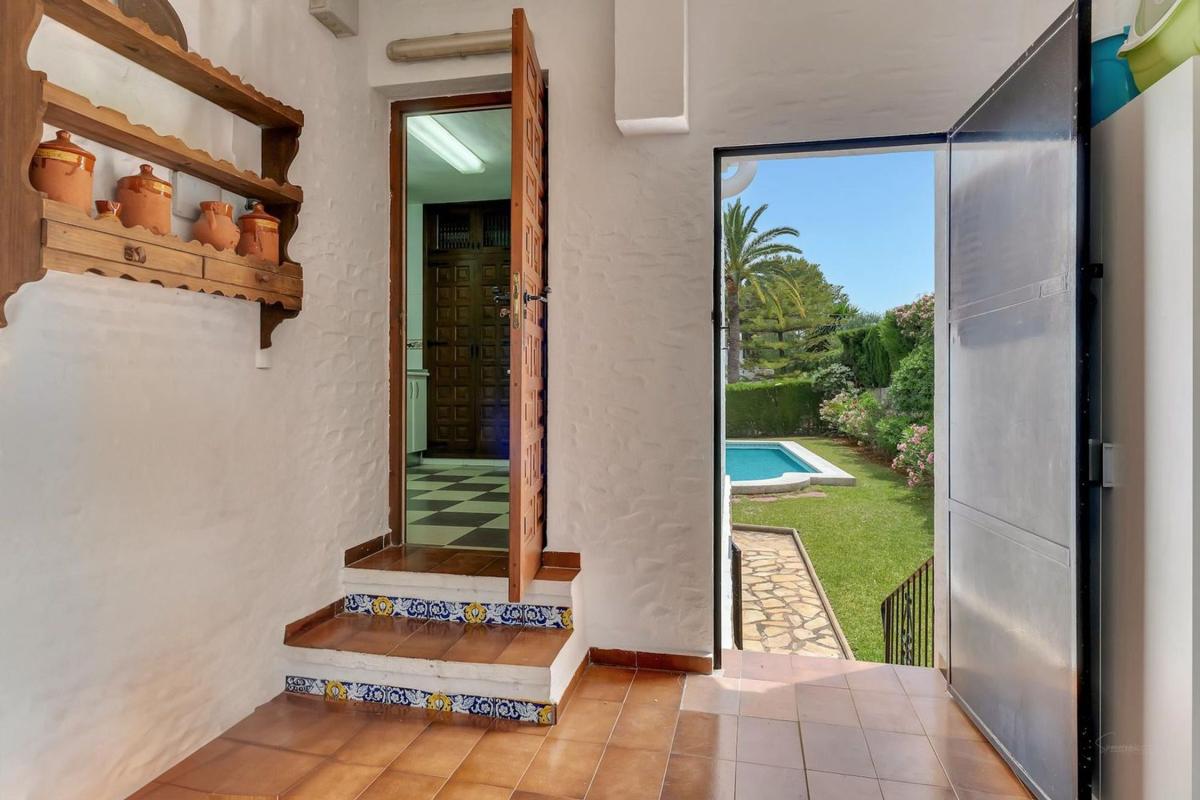 Properties for sale and rent in Spain photo 5