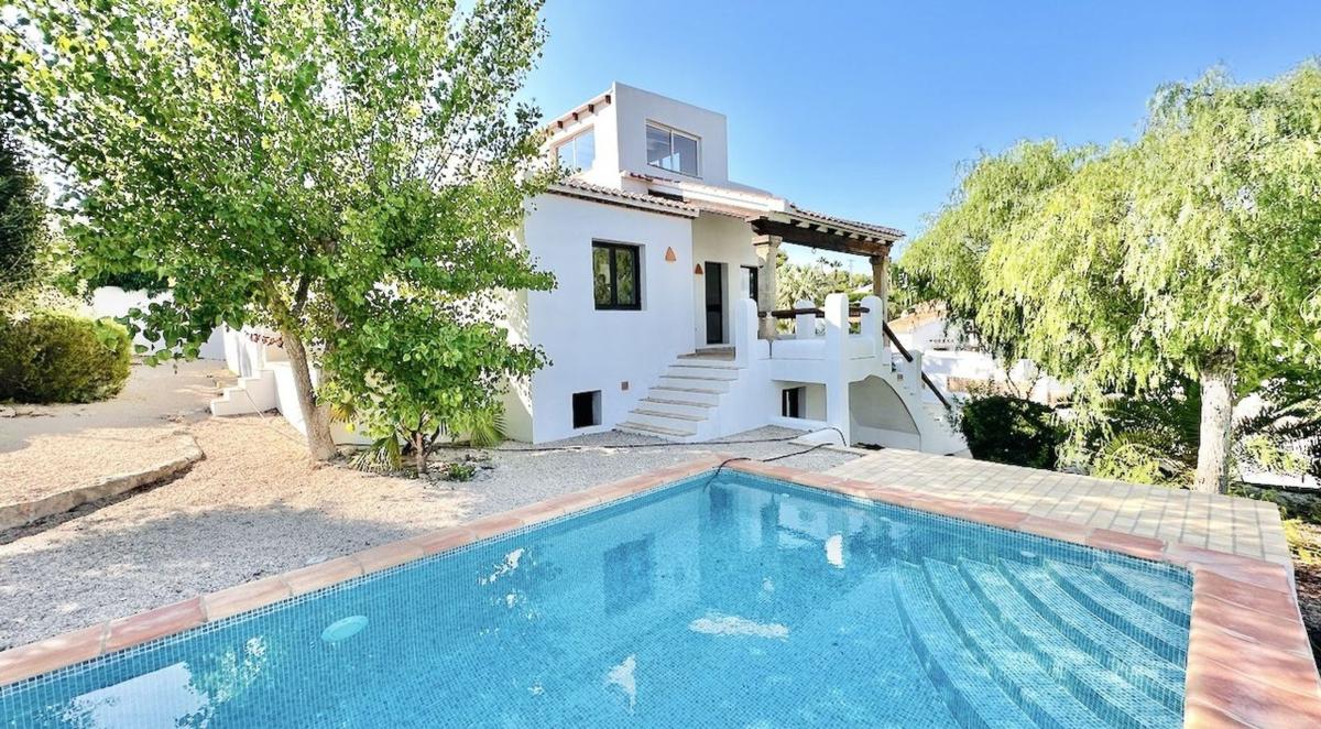 Продажа отдельного шале в Casa o chalet en Centro Ciudad, Jávea/Xàbia, Хавья/Хабия photo 1