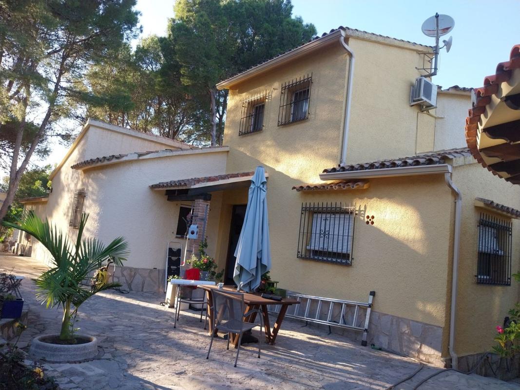 Properties for sale and rent in Spain photo 1