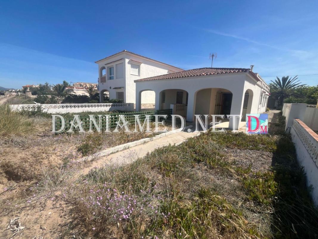 Properties for sale and rent in Spain photo 5