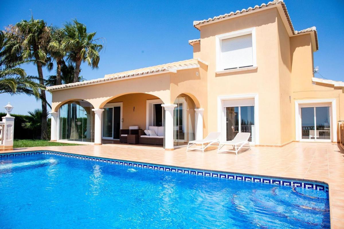 Продажа отдельного шале в Casa o chalet en Calle Magnolias, 171, Cumbre del Sol, Benitachell, Бенитачель photo 2