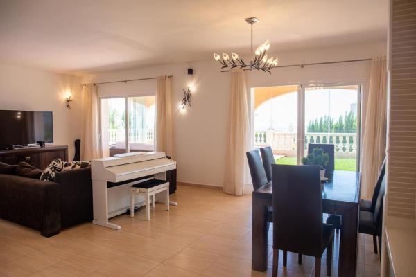 Частный шале на продаже в  Casa o chalet en Calle Magnolias, 171, Cumbre del Sol, Benitachell, Бенитачель photo 4