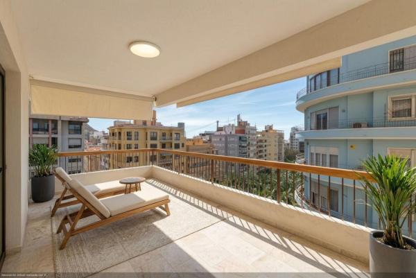 Venta de piso en Piso en Avenida de Federico Soto, Ensanche-Diputación, Alicante / Alacant, Alicante / Alacant
 photo 2