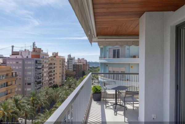 Venta de piso en Piso en Avenida de Federico Soto, Ensanche-Diputación, Alicante / Alacant, Alicante / Alacant
 photo 3