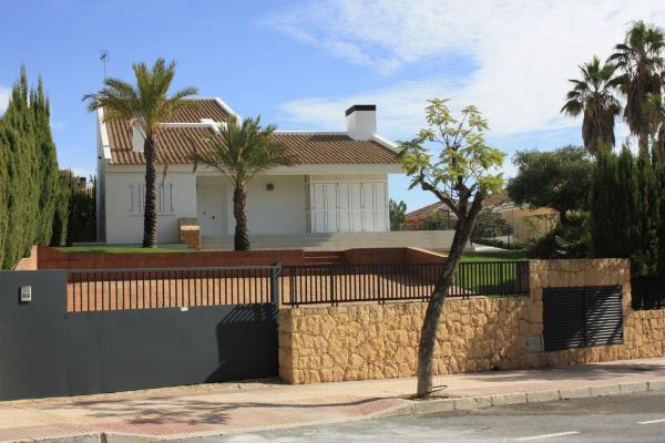 Casa o chalet independiente en Avenida del Mediterráneo, 20, Monforte del Cid photo 3