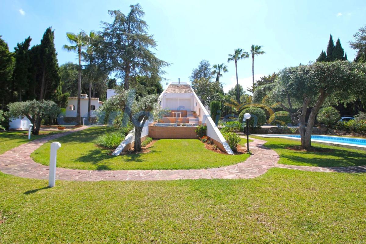Properties for sale and rent in Spain photo 1