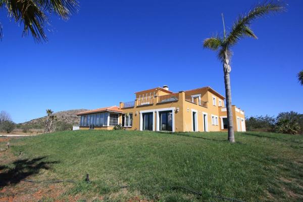 Independent chalet for sale in Casa o chalet en La Sella, Pedreguer, Pedreguer
photo 1