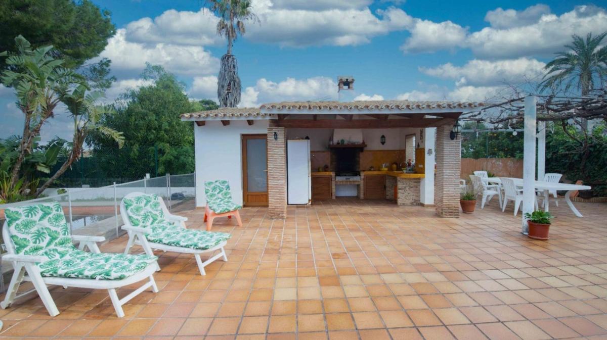 Sale of independent chalet in Casa o chalet en Centro Urbano, Denia, Denia
photo 4