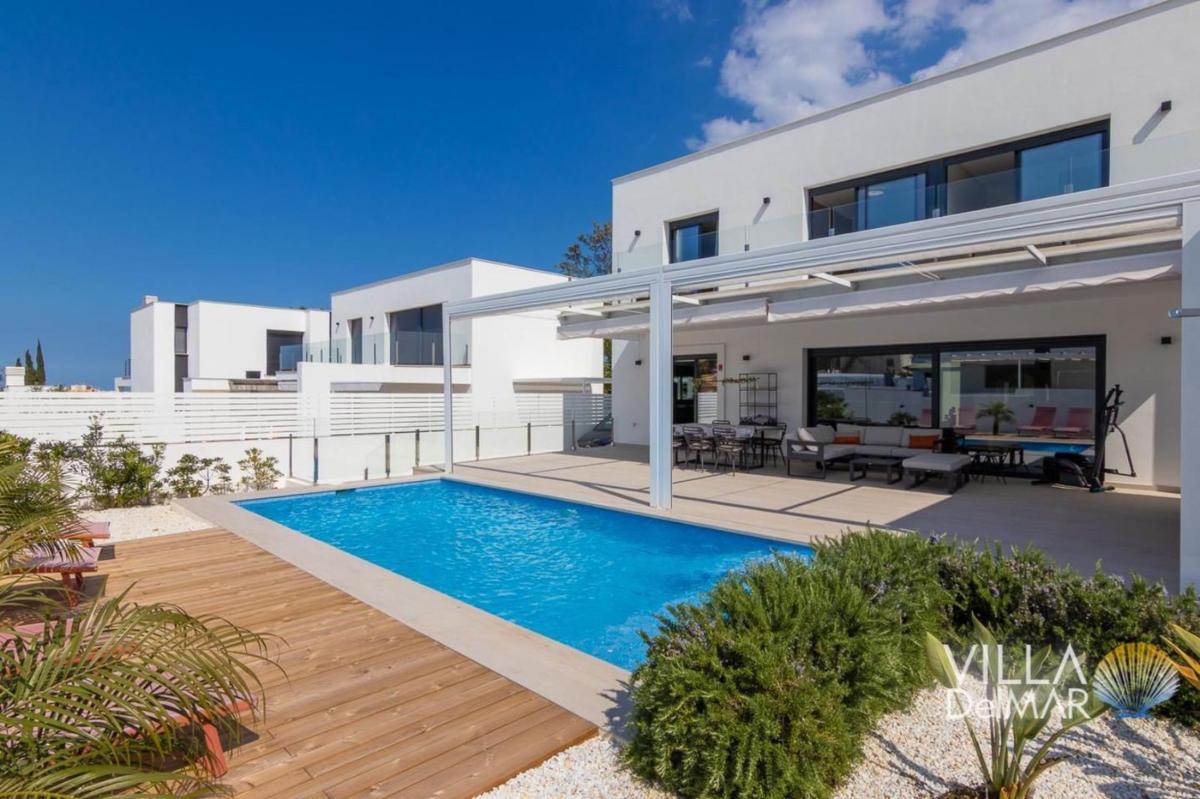 Properties for sale and rent in Spain photo 1